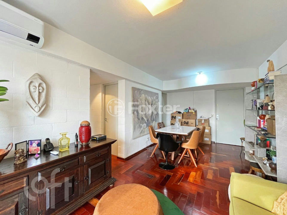 Apartamento à venda com 2 quartos, 71m² - Foto 4