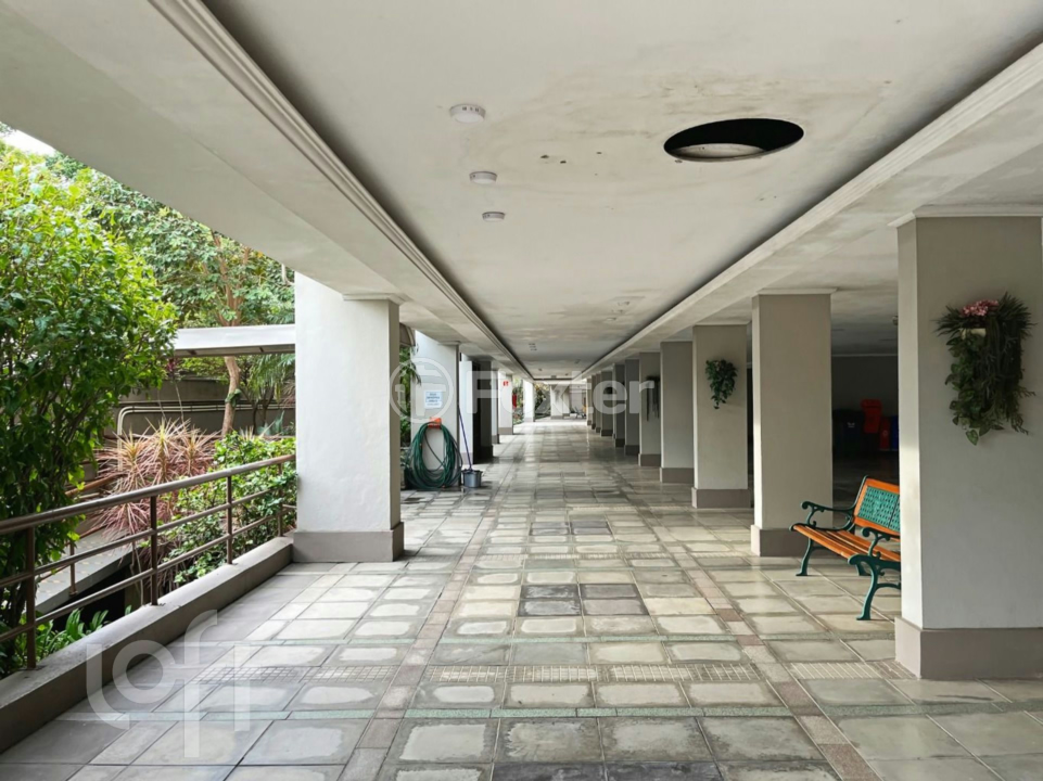 Apartamento à venda com 2 quartos, 71m² - Foto 33
