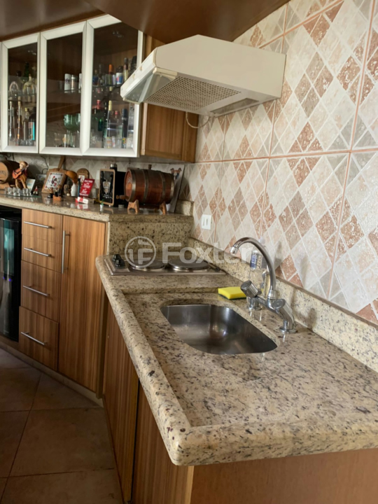 Casa à venda com 3 quartos, 220m² - Foto 10