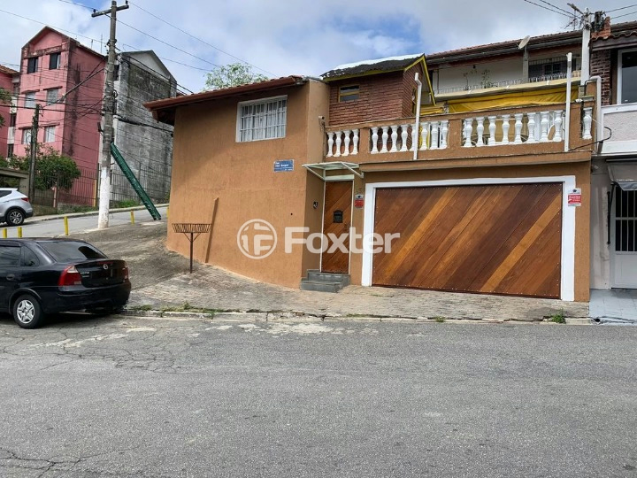 Casa à venda com 3 quartos, 220m² - Foto 1