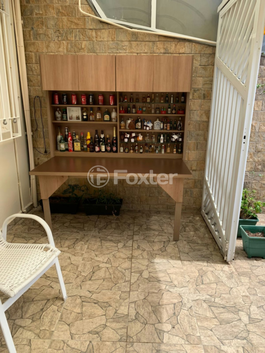 Casa à venda com 3 quartos, 220m² - Foto 4