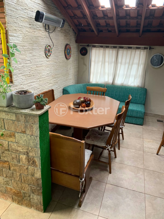 Casa à venda com 3 quartos, 220m² - Foto 13