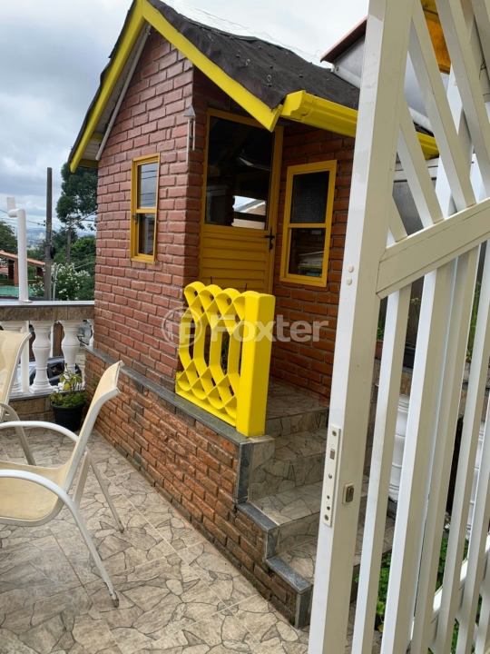 Casa à venda com 3 quartos, 220m² - Foto 3