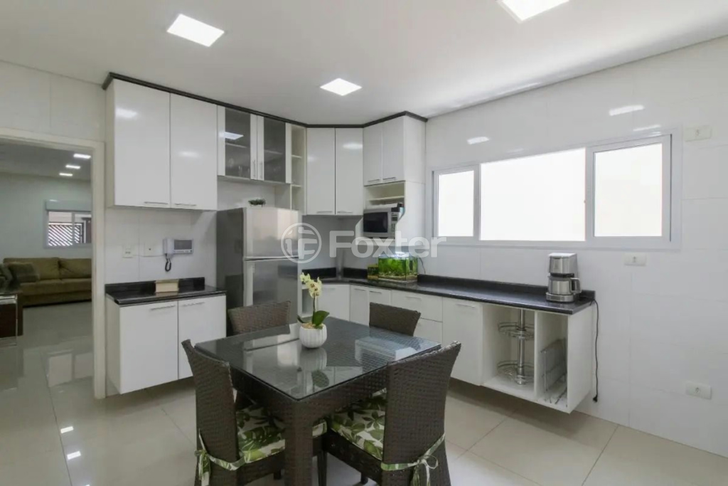 Casa à venda com 3 quartos, 195m² - Foto 7