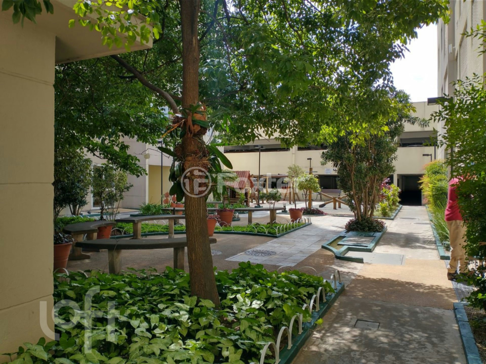 Apartamento à venda com 2 quartos, 64m² - Foto 22