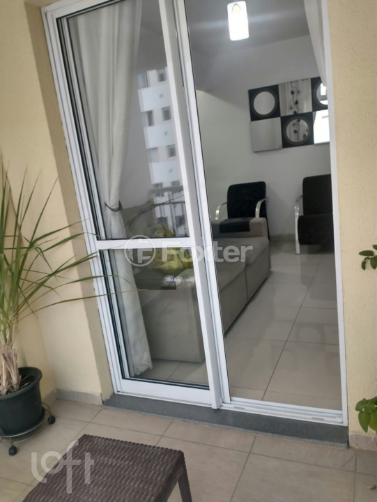 Apartamento à venda com 2 quartos, 64m² - Foto 3