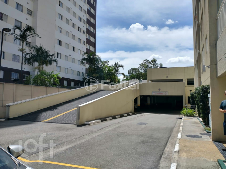 Apartamento à venda com 2 quartos, 64m² - Foto 21