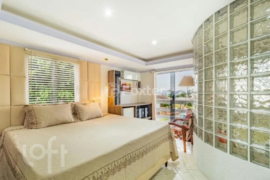 Casa à venda com 3 quartos, 340m² - Foto 12