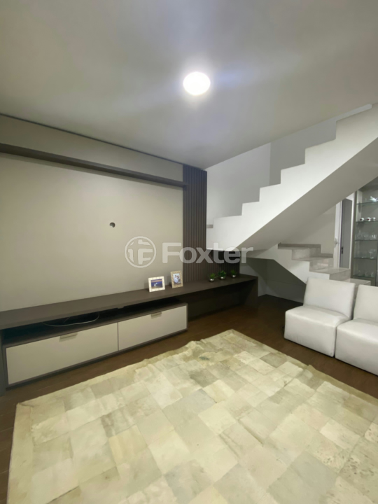 Casa à venda com 3 quartos, 180m² - Foto 2
