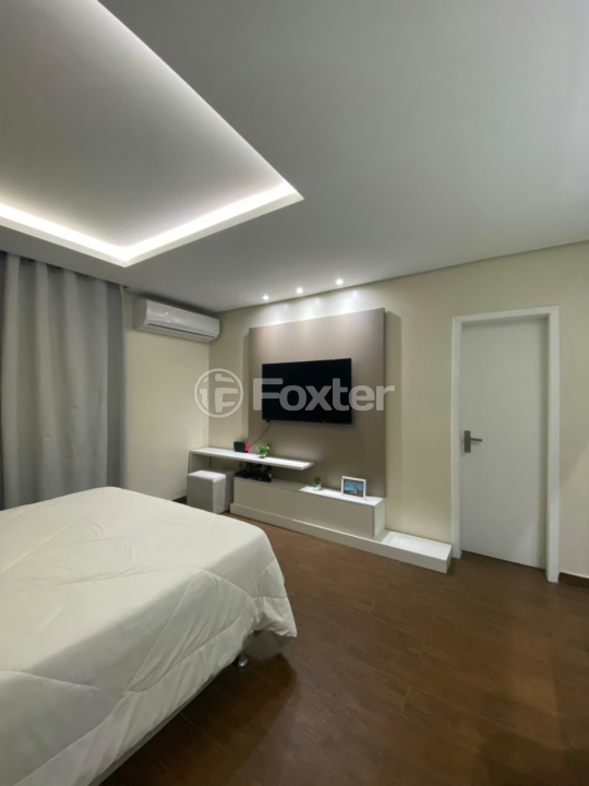 Casa à venda com 3 quartos, 180m² - Foto 7
