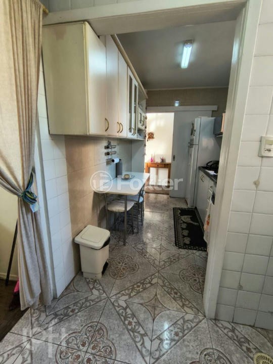 Apartamento à venda com 3 quartos, 100m² - Foto 2