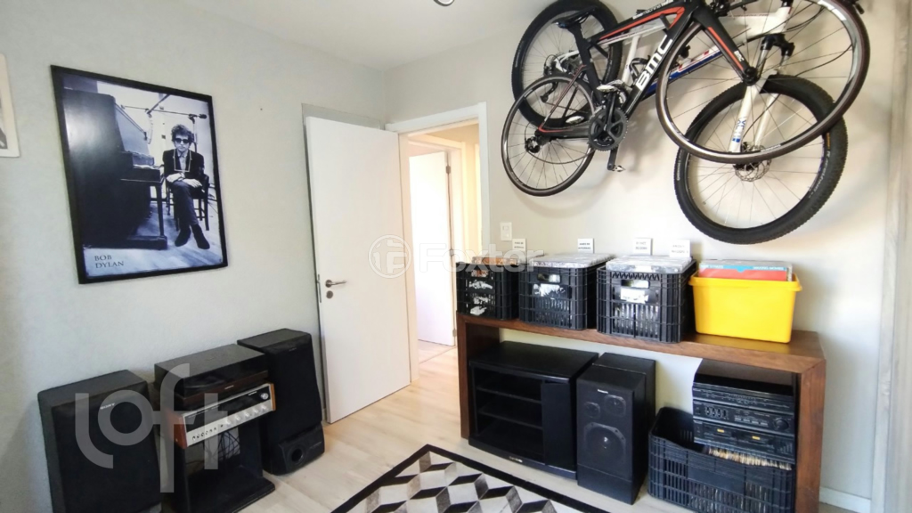 Apartamento à venda com 2 quartos, 75m² - Foto 15
