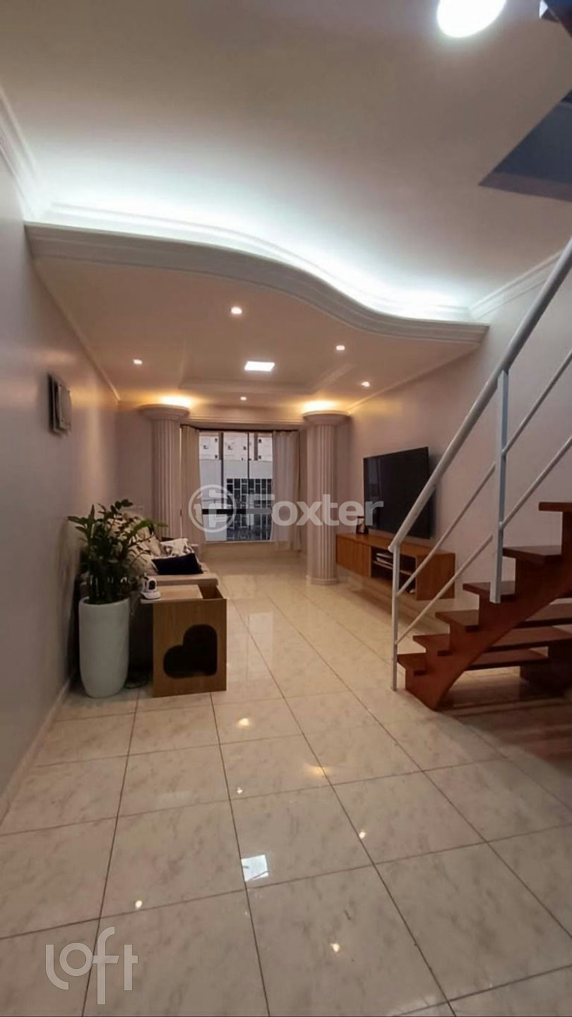 Cobertura à venda com 3 quartos, 250m² - Foto 1