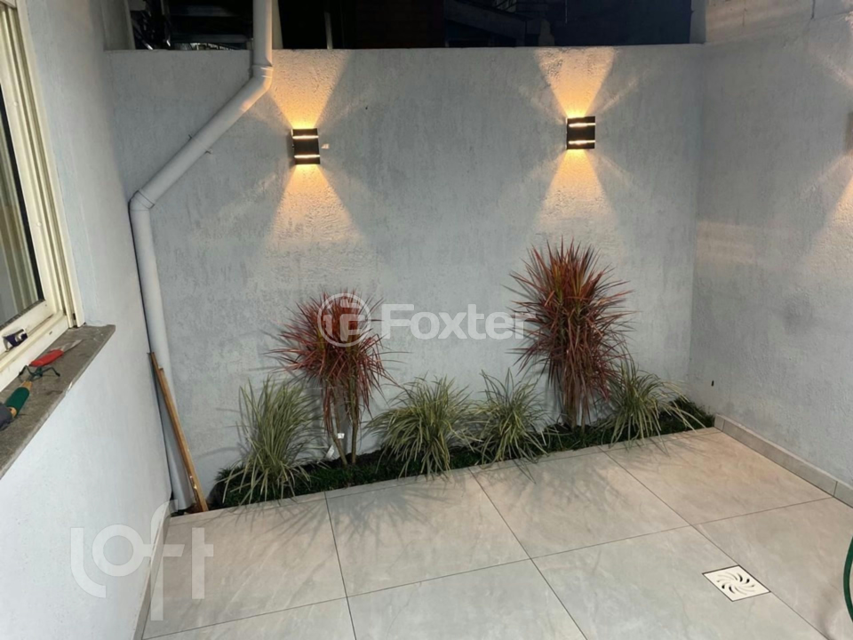 Casa à venda com 2 quartos, 61m² - Foto 8
