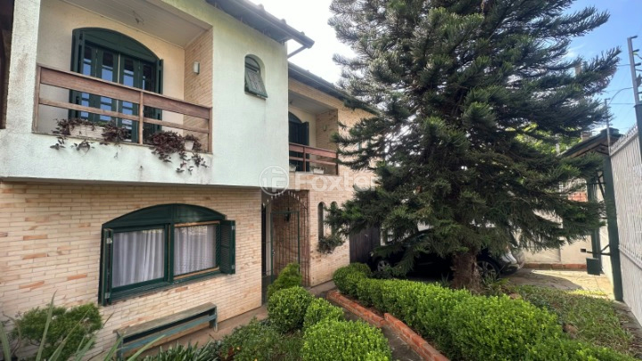 Casa à venda com 5 quartos, 115m² - Foto 1