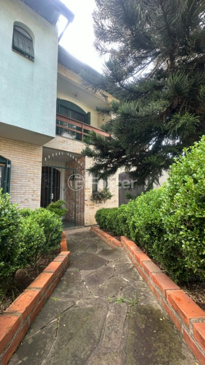 Casa à venda com 5 quartos, 115m² - Foto 3