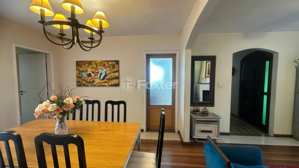 Casa à venda com 5 quartos, 115m² - Foto 11