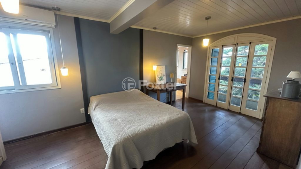Casa à venda com 5 quartos, 115m² - Foto 37