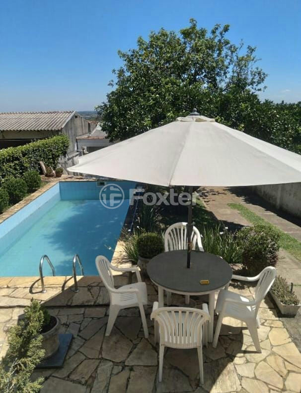 Casa à venda com 5 quartos, 115m² - Foto 2