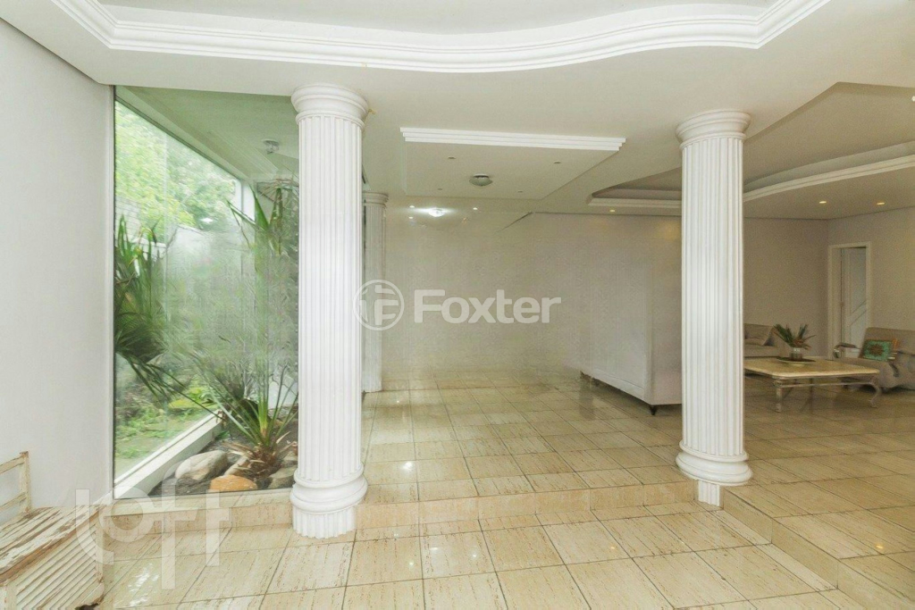 Casa à venda com 5 quartos, 650m² - Foto 3