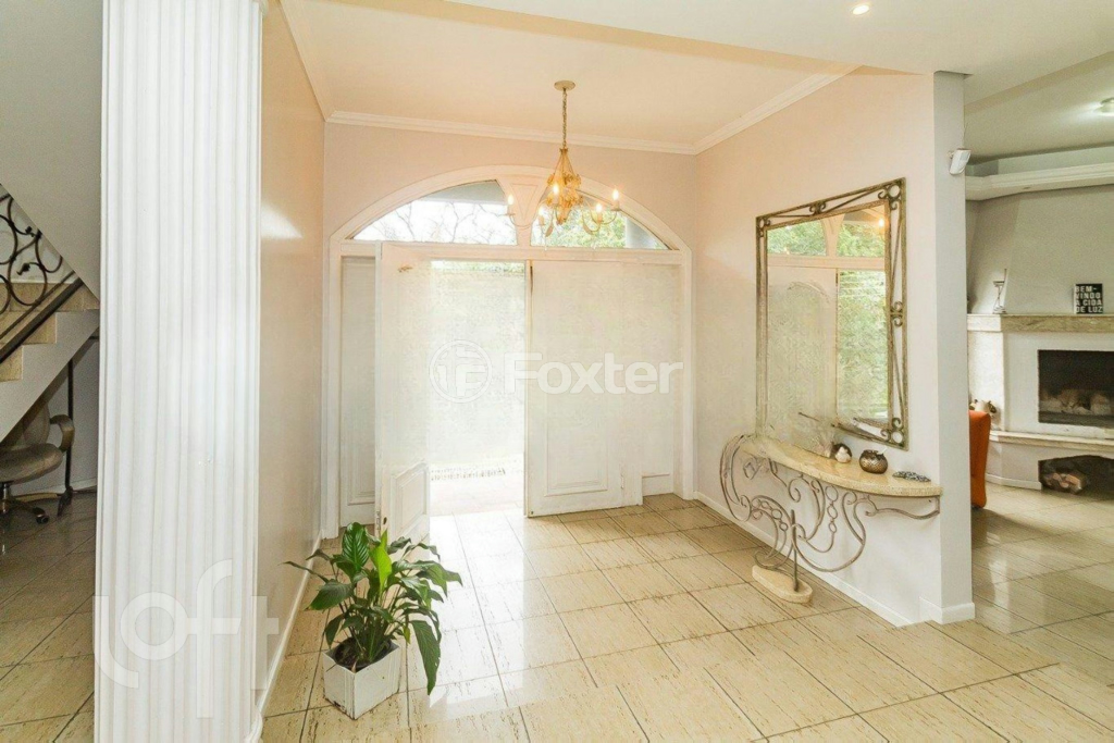 Casa à venda com 5 quartos, 650m² - Foto 2