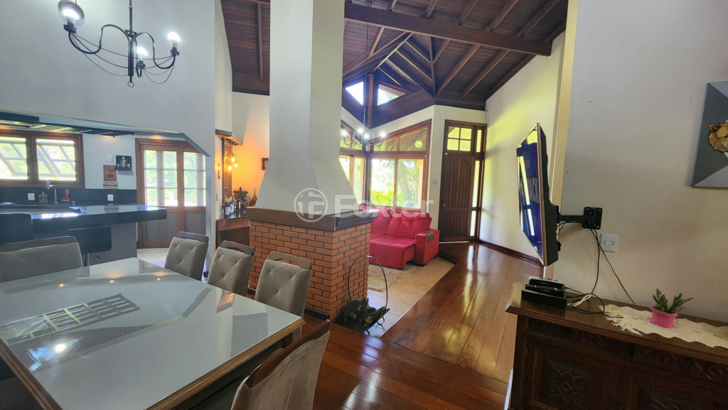 Casa de Condomínio à venda com 3 quartos, 337m² - Foto 18