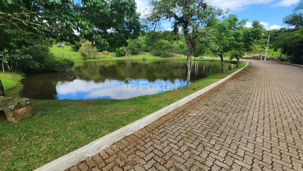Casa de Condomínio à venda com 3 quartos, 337m² - Foto 63