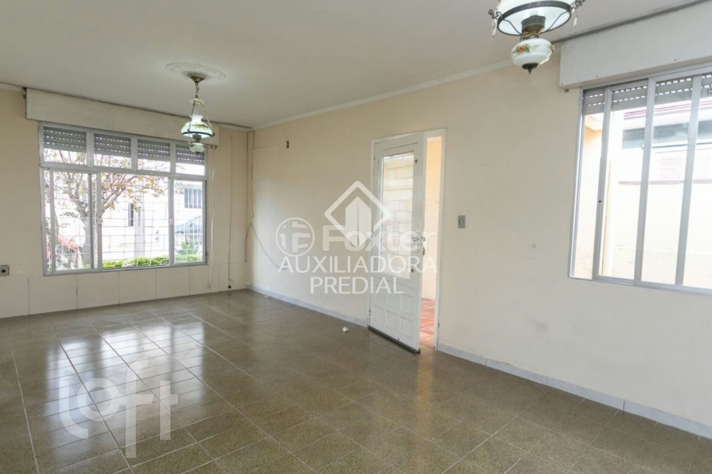 Casa à venda com 3 quartos, 149m² - Foto 2