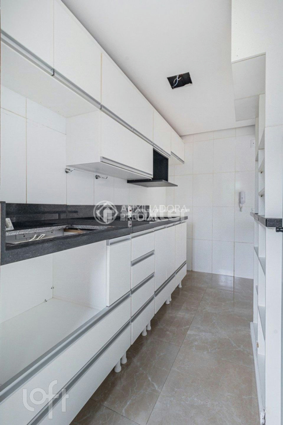 Apartamento à venda com 3 quartos, 69m² - Foto 3