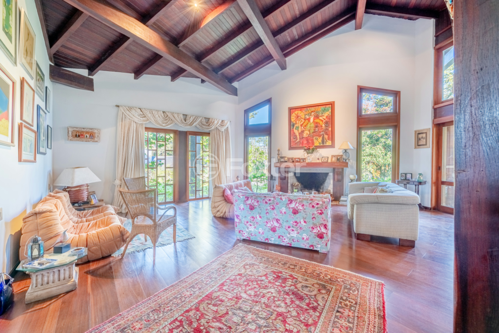 Casa de Condomínio à venda com 3 quartos, 388m² - Foto 5