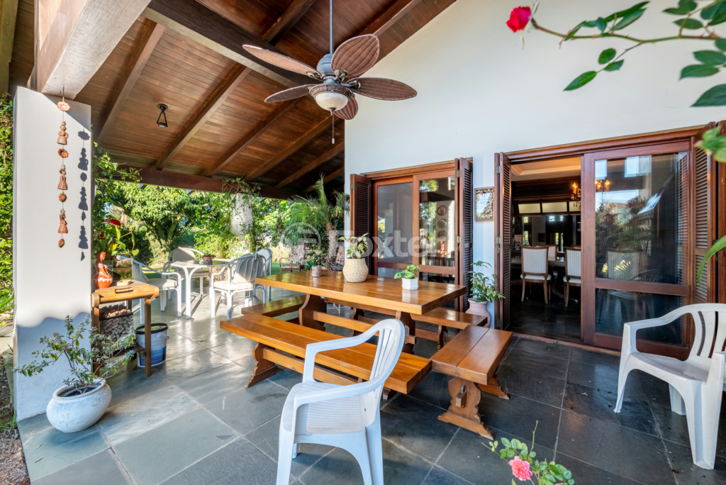 Casa de Condomínio à venda com 3 quartos, 388m² - Foto 37