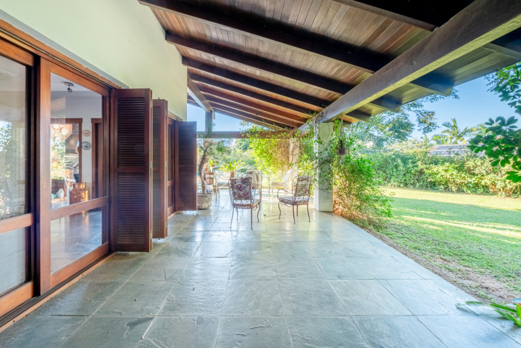 Casa de Condomínio à venda com 3 quartos, 388m² - Foto 33