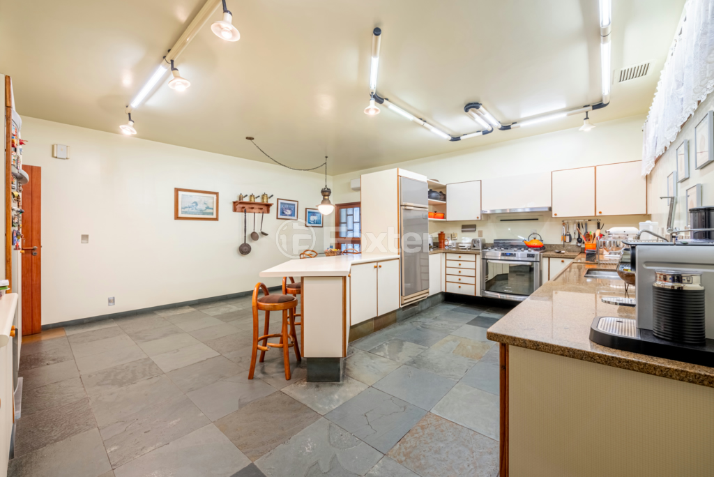 Casa de Condomínio à venda com 3 quartos, 388m² - Foto 29