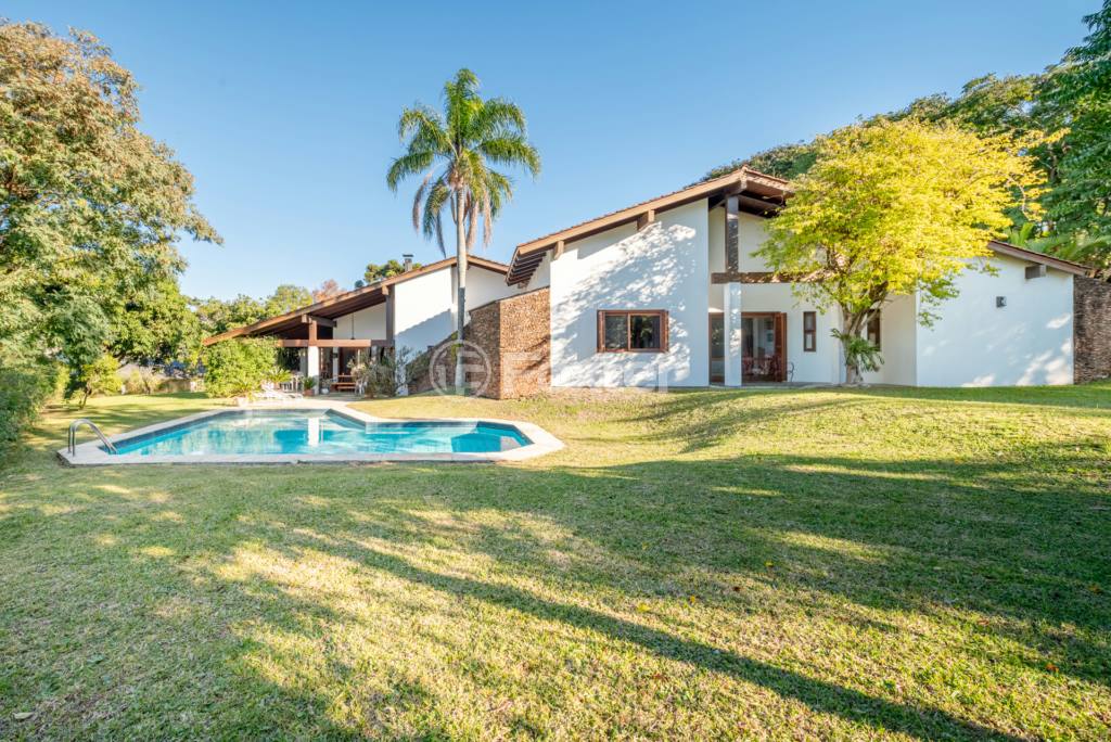 Casa de Condomínio à venda com 3 quartos, 388m² - Foto 2