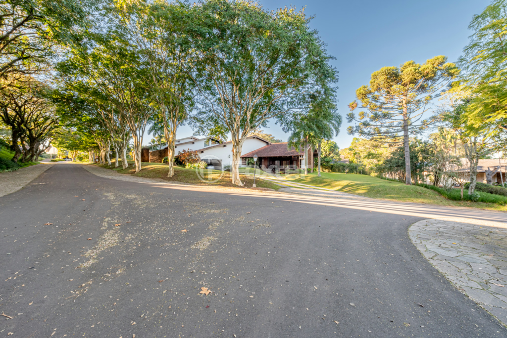 Casa de Condomínio à venda com 3 quartos, 388m² - Foto 43