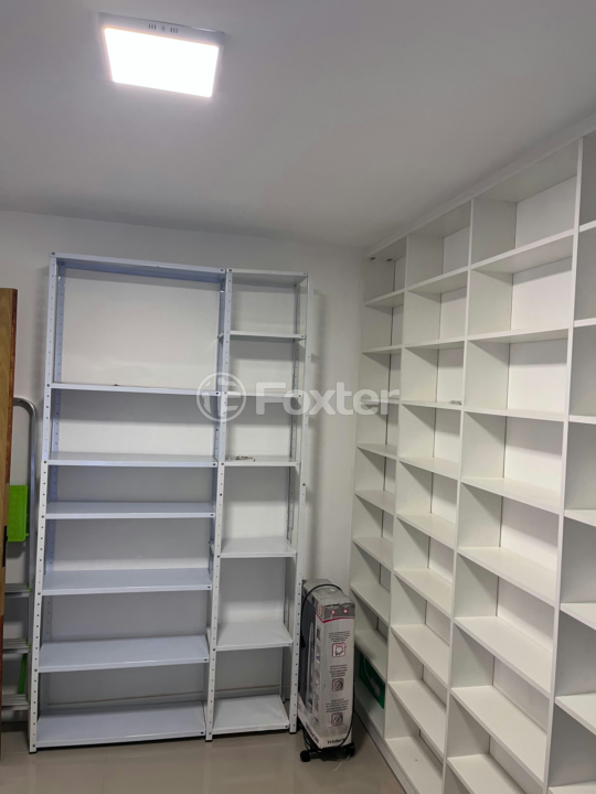 Apartamento à venda com 2 quartos, 62m² - Foto 11