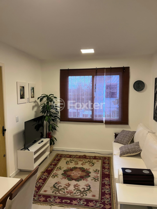 Apartamento à venda com 2 quartos, 62m² - Foto 1