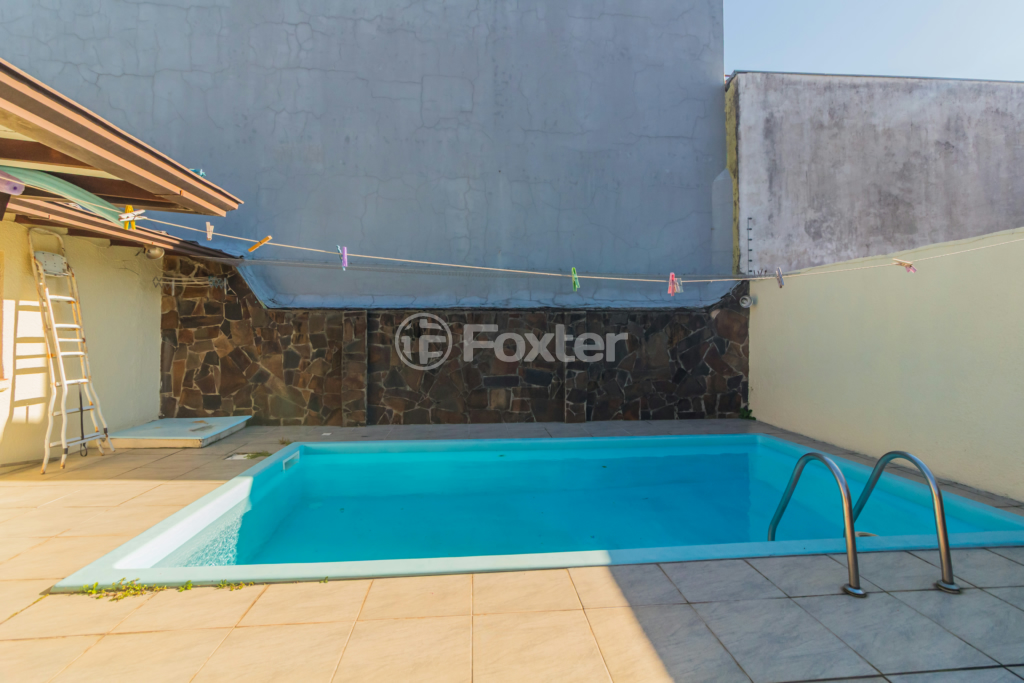 Casa à venda com 3 quartos, 160m² - Foto 4