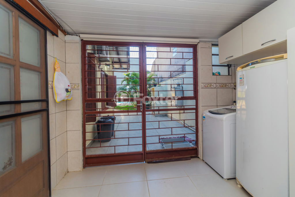 Casa à venda com 3 quartos, 160m² - Foto 37