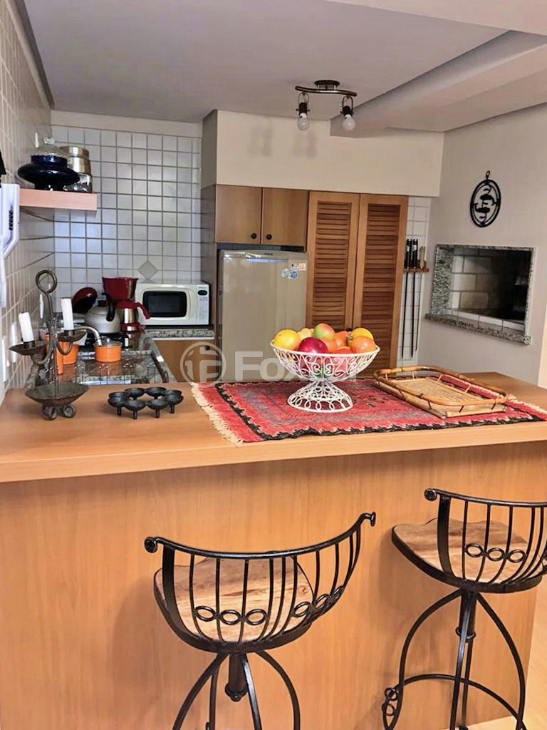 Apartamento à venda com 2 quartos, 67m² - Foto 4