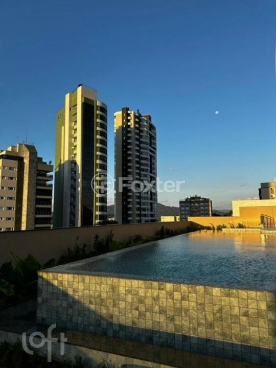 Apartamento à venda com 3 quartos, 162m² - Foto 4