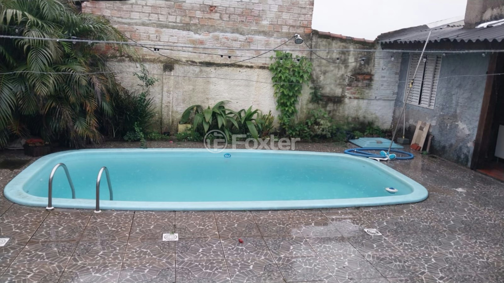 Casa à venda com 2 quartos, 60m² - Foto 1