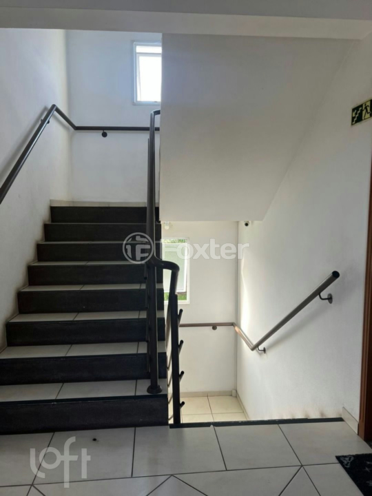 Apartamento à venda com 2 quartos, 64m² - Foto 1