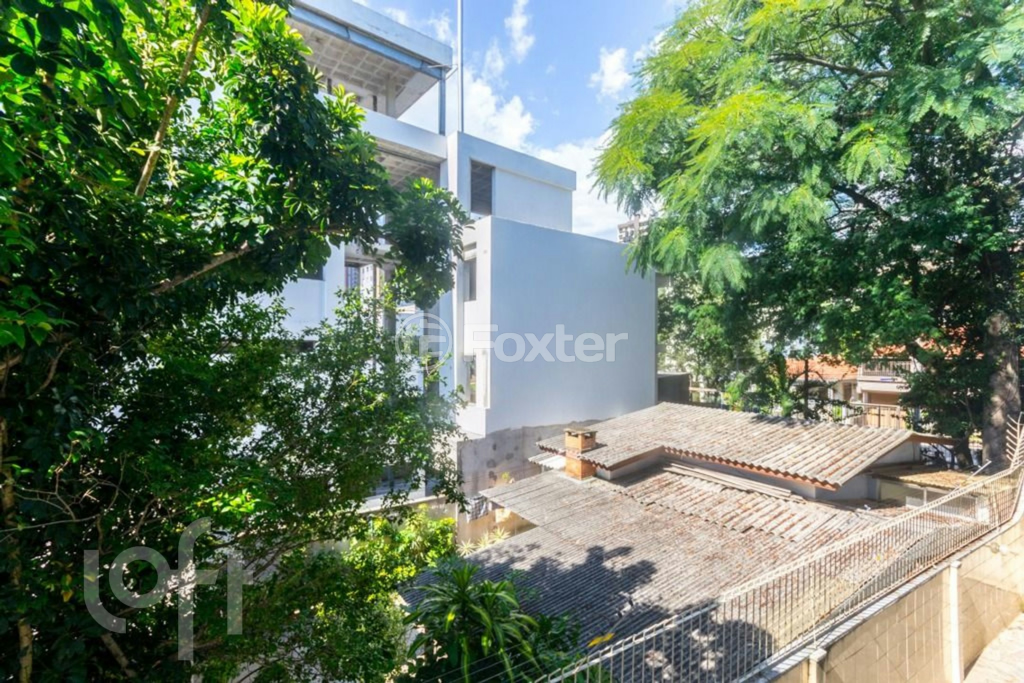 Apartamento à venda com 2 quartos, 72m² - Foto 4