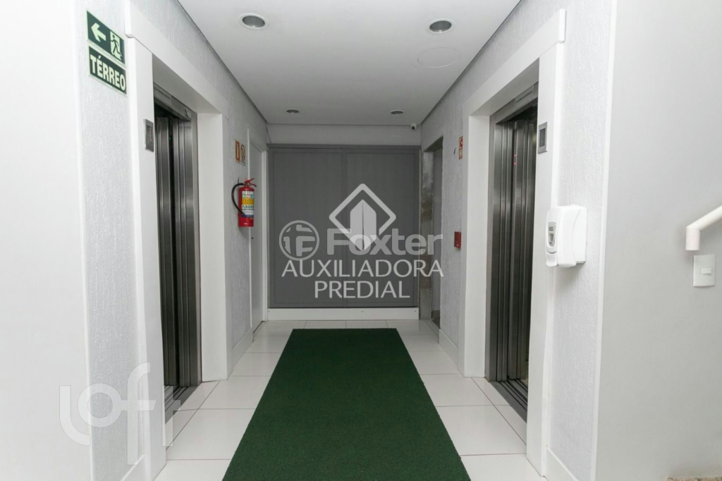 Apartamento à venda com 2 quartos, 78m² - Foto 33