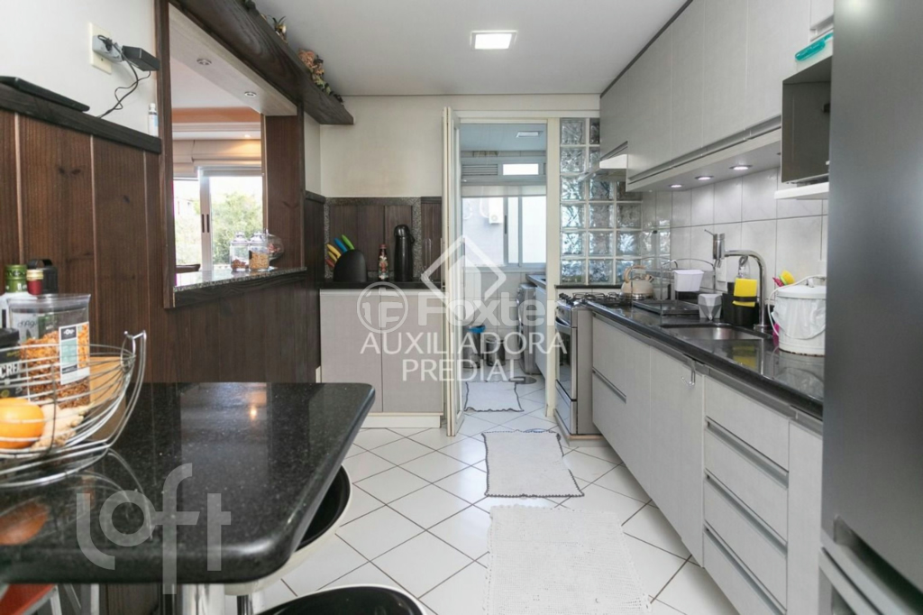 Apartamento à venda com 2 quartos, 78m² - Foto 4