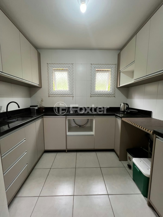 Apartamento à venda com 2 quartos, 63m² - Foto 4