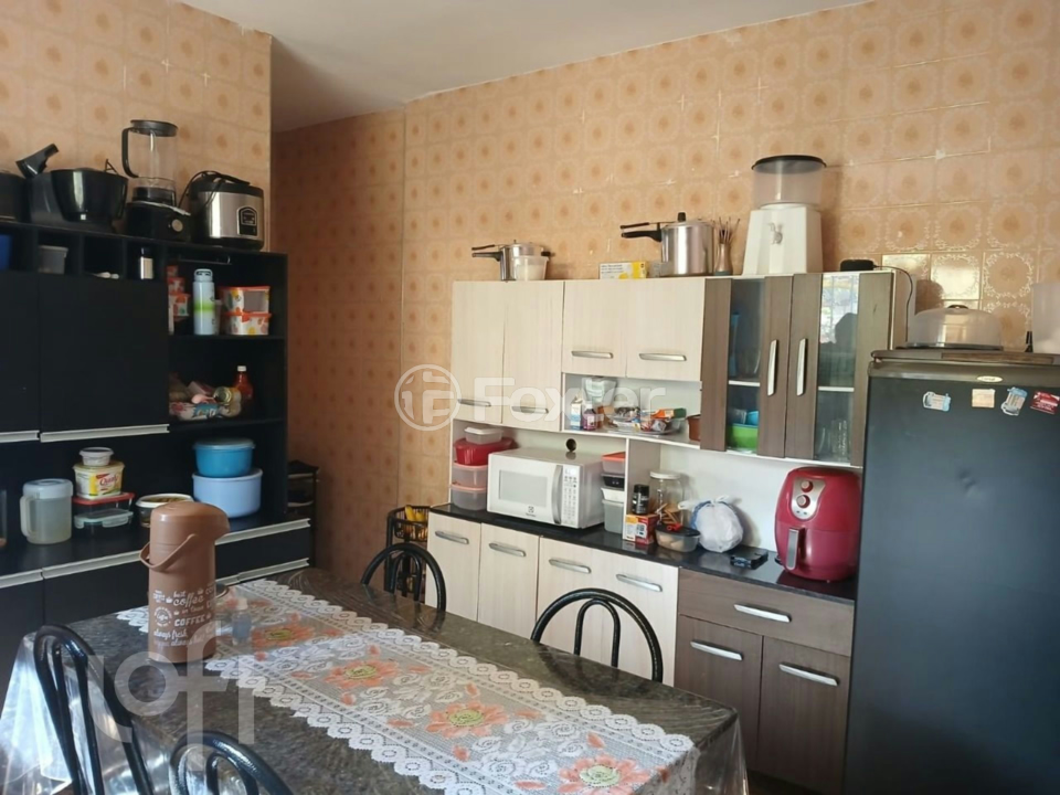 Casa à venda com 2 quartos, 156m² - Foto 4