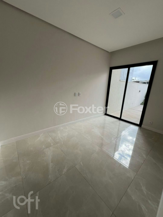 Casa à venda com 3 quartos, 110m² - Foto 11