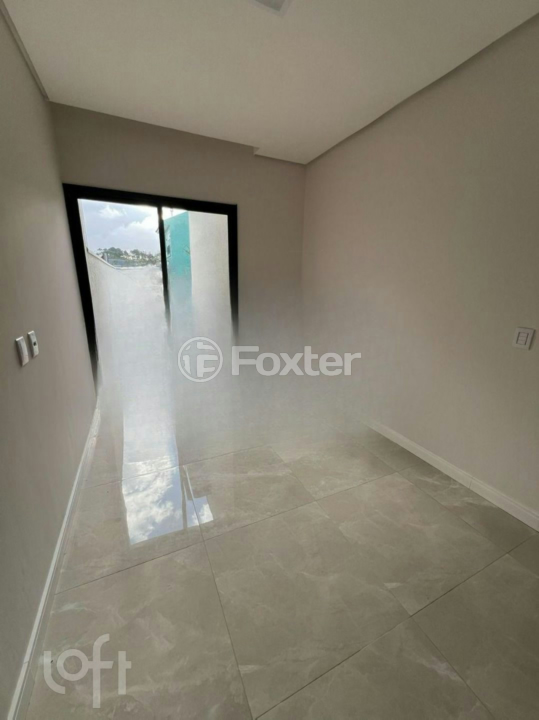Casa à venda com 3 quartos, 110m² - Foto 2